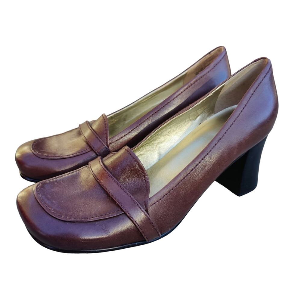 Vintage brown nine west Y2K preppy pumps sz 6